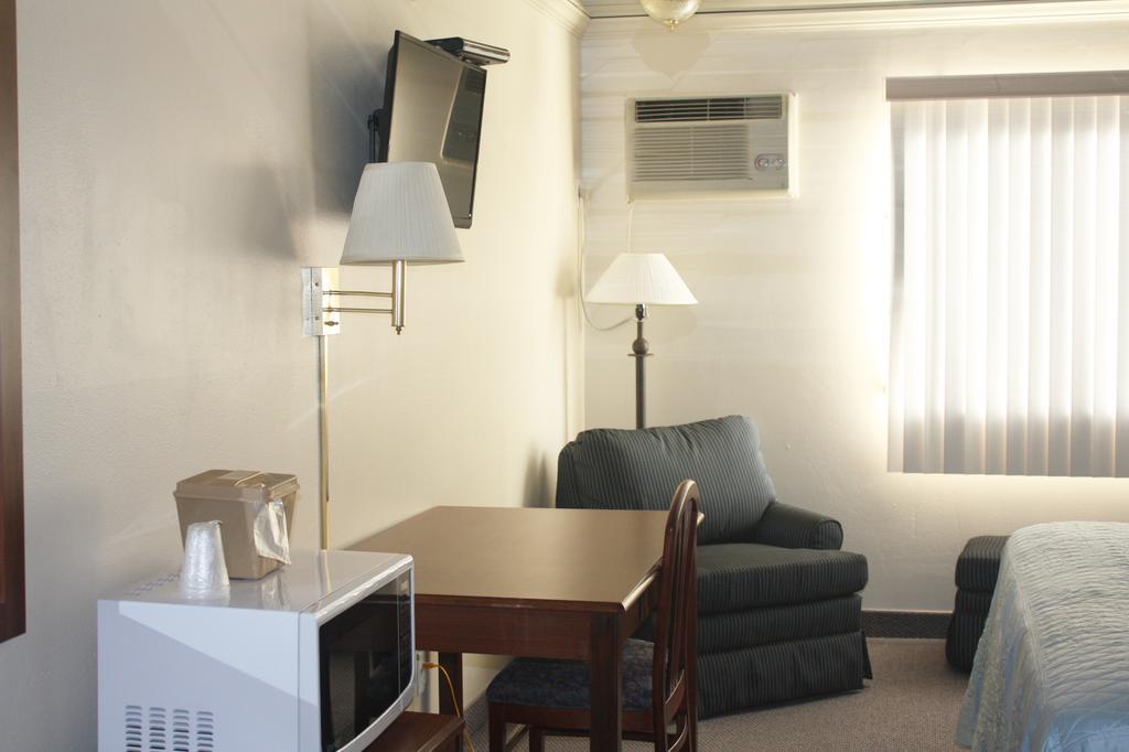 Main Street Lodge And Suites Port Huron Eksteriør billede