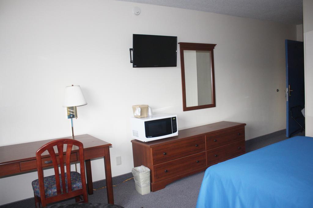 Main Street Lodge And Suites Port Huron Eksteriør billede